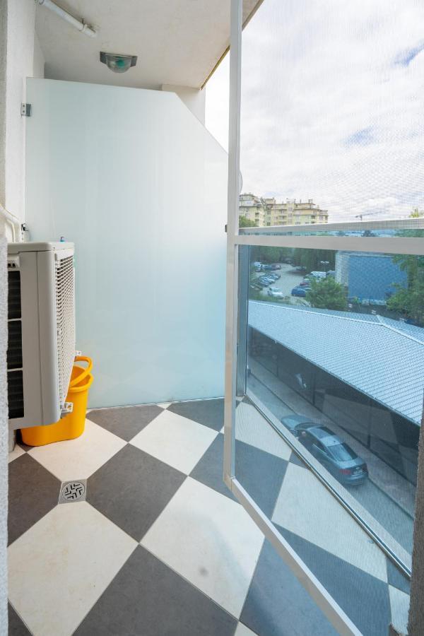 Cozy Little Apartment In Studentski Grad Sofie Exteriér fotografie